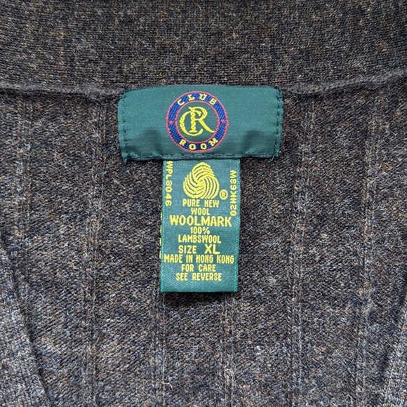 Men's Brown Wool Sweater Vest - Picture 2 of 7